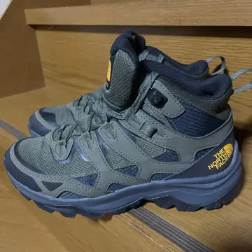 THE NORTH FACE 트레킹 슈즈 카키 25.0cm