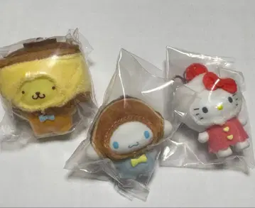 조금도 과자 헬로키티 시나모롤 폼폼푸딩