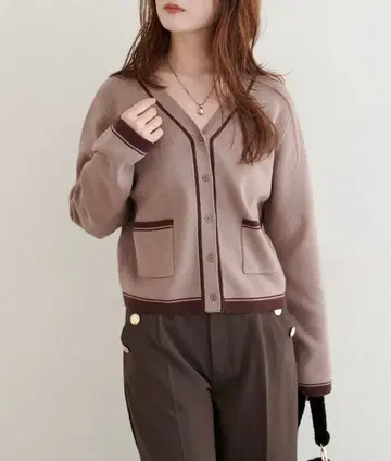 [택 포함 새상품] 내추럴 꾸뛰르 배색 라인 가디건