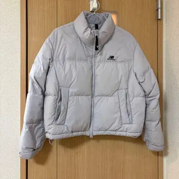 NEW BALANCE 연보라 숏 다운 자켓