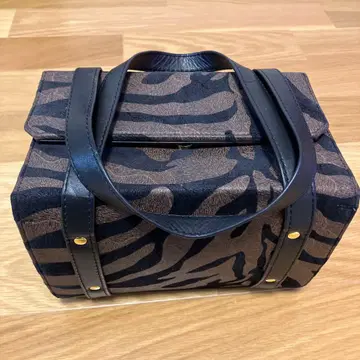 가죽 공방 QF 제브라 패턴 핸드백