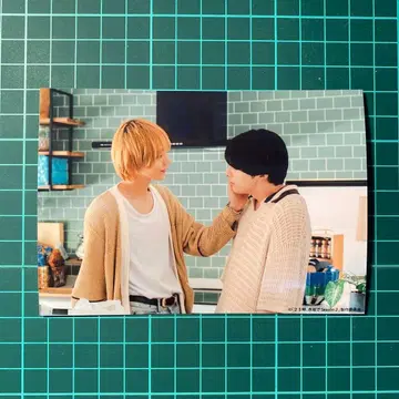 25시, 아카사카에서 콜라보 카페 브로마이드