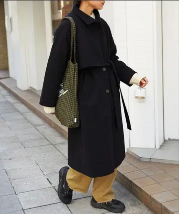 CPCM 케이프 부착 스탠드넥 경량 멜톤 코트