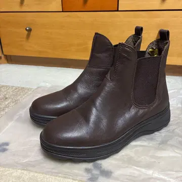 [ 새상품급 ] 가죽 숏부츠 사이드 고어