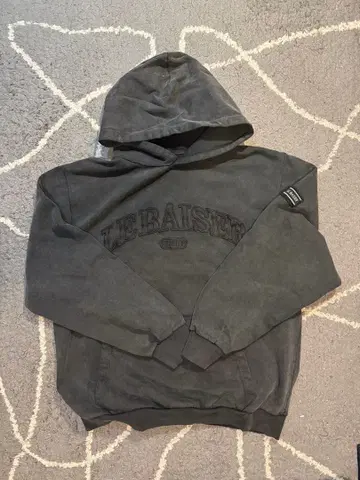 THE RAISER 후드 부착 후드티 다크 그레이