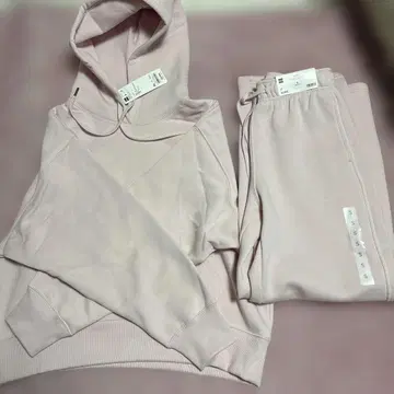 GU 핑크 후드티와 팬츠 세트 XL/S