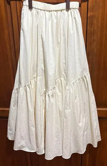 allureville 바이어스 절개 스커트 사이즈 1