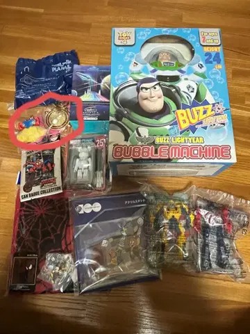 캐릭터 굿즈 세트