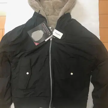 [새상품] STONE HEAD 보아 자켓(BLK)