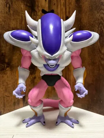 드래곤볼 프리저 제3형태 아라이 ZEEM