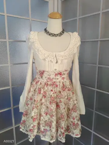 새상품급 LIZ LISA 리즈리사 레이스 꽃무늬 원피스 튤