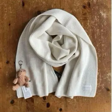 미사용 새상품 H&M DIVIDED 화이트 머플러 테디베어 참