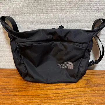 THE NORTH FACE 블랙 숄더백