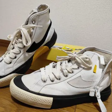 FR2 x compass 스니커즈