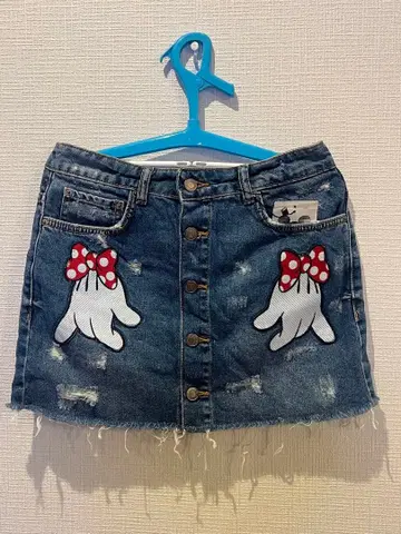[ 미사용 새상품 ] ZARA 디즈니 미니 마우스 데님 자수 미니 스커트