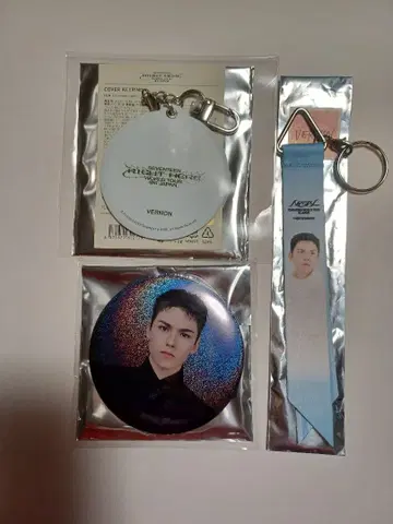 VERNON 홀로그램 키링 세트