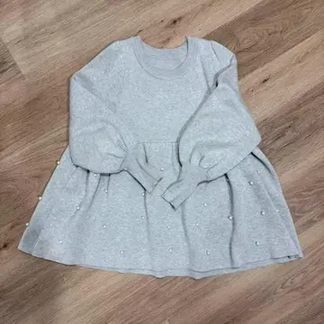 prose verse 프로즈베일 맨투맨 라이크 펄 페플럼 니트