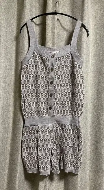 cuccia 니트 올인원 점프수트 살로펫풍 올 패턴 내추럴 북유럽