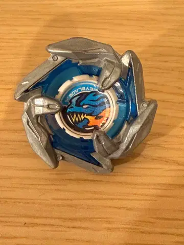 베이블레이드 X 드란대거 4-60R 정품