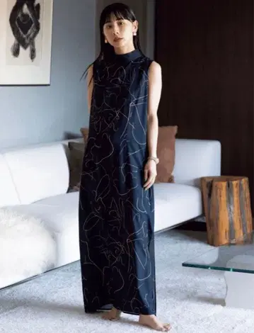 AMERI MEDI BODY LINE ART DRESS