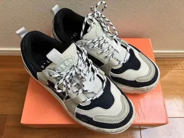 23.65 이십삼점육오 통굽 스니커즈