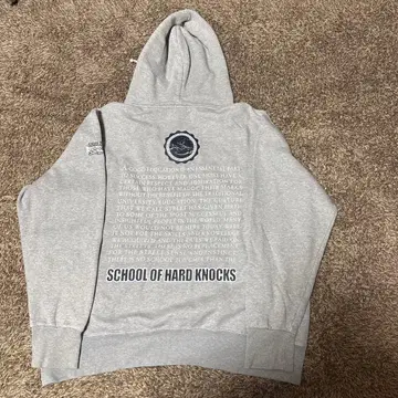 SCHOOL OF HARD KNOCKS 후드티 그레이