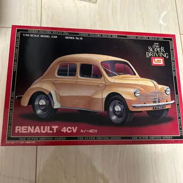 르노 4CV 1/20 스케일 프라모델