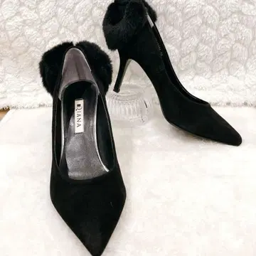 [ 새상품급 ] 다이애나 블랙 퍼 하이힐 펌프스