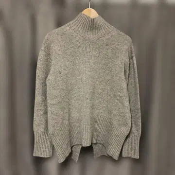 CLOCHE 크로셰 터틀넥 니트 스웨터