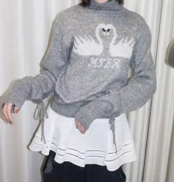 무스보레 백조 터틀 니트 스웨터 프리 사이즈 스완