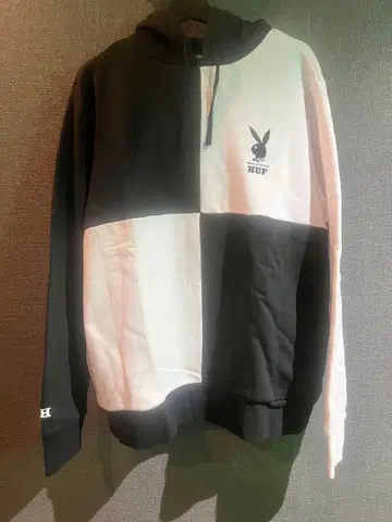가격 인하 HUF x PLAYBOY 콜라보 후드티 미사용