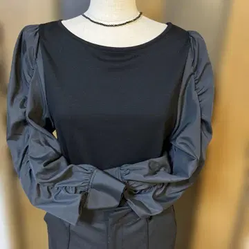 미사용 질스튜어트 백리본 티셔츠