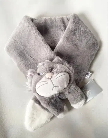 디즈니 스토어 루시퍼 티펫 머플러