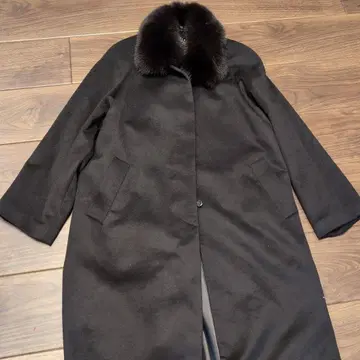 캐시미어 100% 블랙 롱 코트 퍼 포함