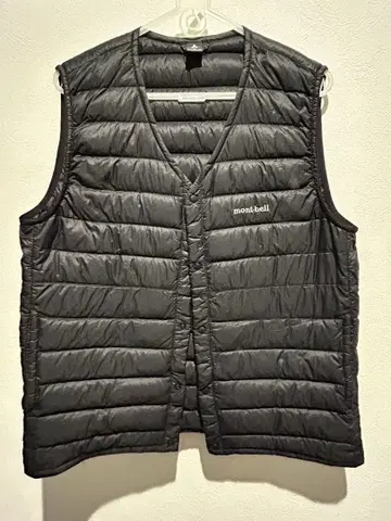 mont-bell 다운 베스트 블랙 V넥 M 사이즈 중고