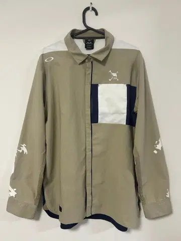 OAKLEY 포켓 부착 긴팔 셔츠 JPN XL