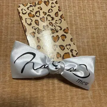 mew 리본 머리핀