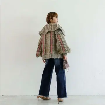 볼륨 니트 가디건