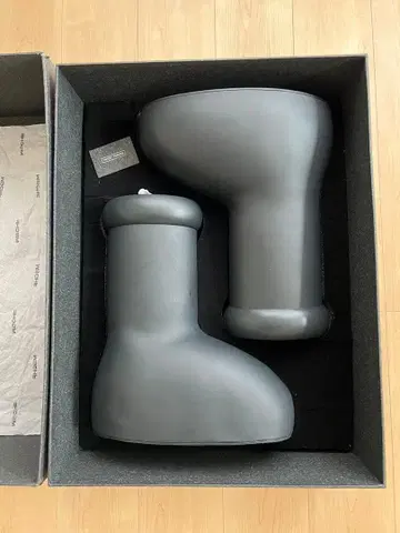 MSCHF big red boots 미스치프 아톰 부츠 28cm