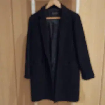 블랙 체스터 코트