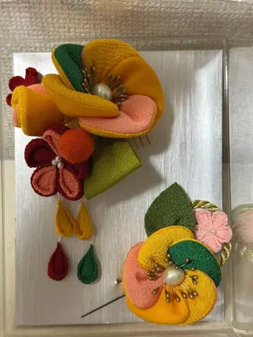 일본풍 꽃 모티브 머리 장식 성인식 졸업식 머리 장식