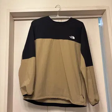 THE NORTH FACE 나일론 자켓 블랙/베이지 NP22082