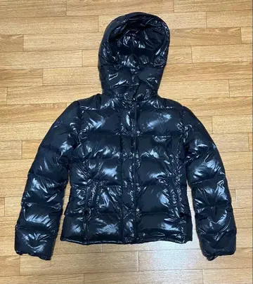 BENETTON 후드 부착 다운 자켓 블랙