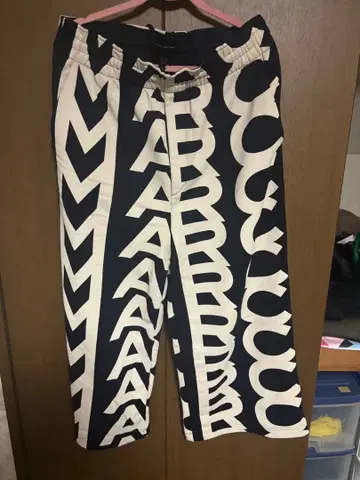 MARC JACOBS 마크제이콥스 모노그램 팬츠