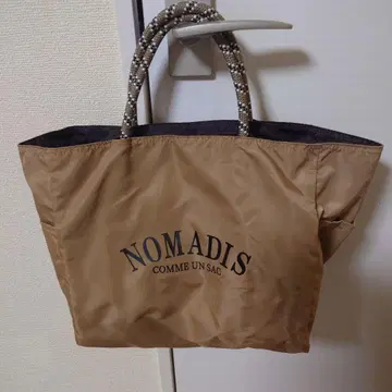 NOMADIS 토트백 베이지