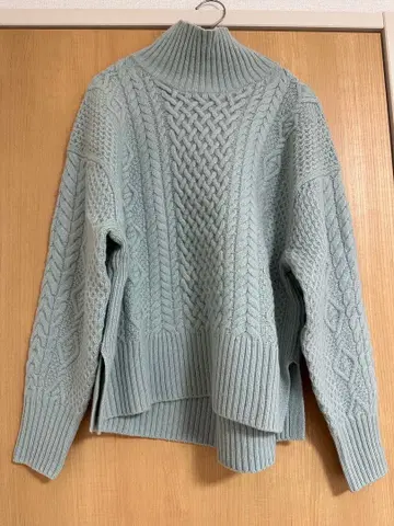 민트 그린 케이블 짜임 터틀넥 스웨터