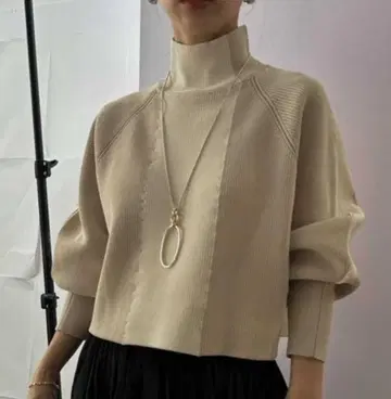 AMERI WIDE STRIPE KNIT TOP