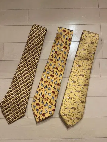 Salvatore Ferragamo 넥타이 3개 세트