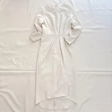 새상품급 ADORE 롱 원피스 울 턱 랩 그레이지 어도어