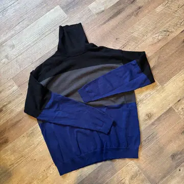 유니클로+J 플러스 제이 UNIQLO 하이넥 니트